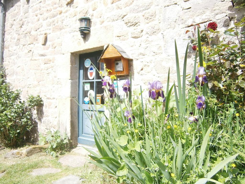 Les Chaumieres De Kerimel Bed & Breakfast Ploemel Exterior foto